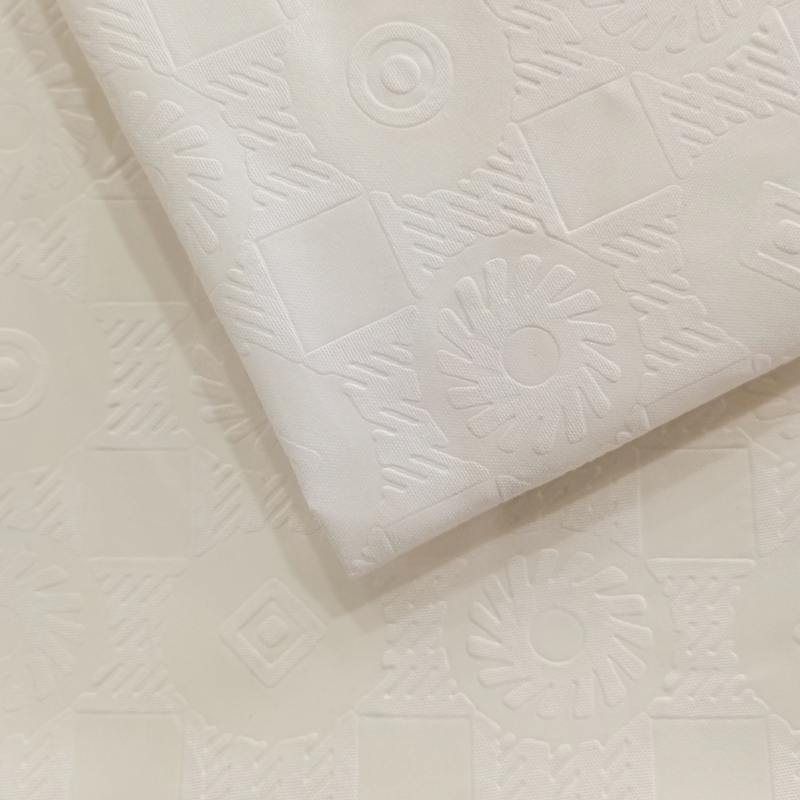 TMIE-08-2-1 Smal bredde stoff Høy tetthet 100GSM tilpasset farge farget med 3D-preget polyester poplin stoff