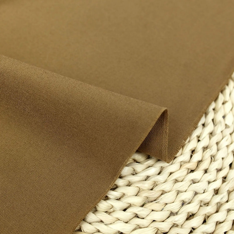 TMIE-03-1-1 Mellomvekt 145GSM Minimatt polyesterstoff