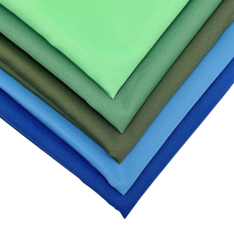TMIE-03-1-3 Mellomvekt 150 GSM vanlig minimatt polyesterstoff